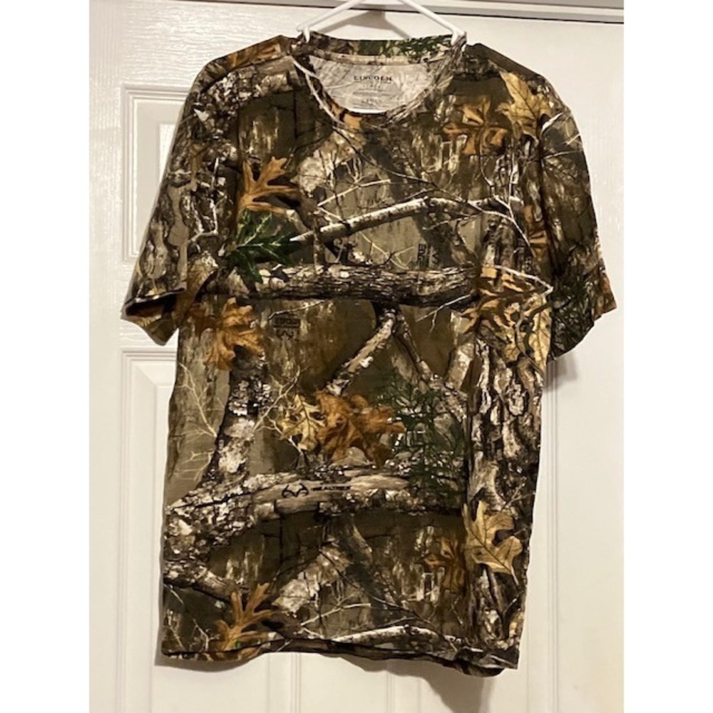 Men's Camouflage / Camo Shirt ~Real Tree T Shirt~ Size Large Short Sleeve